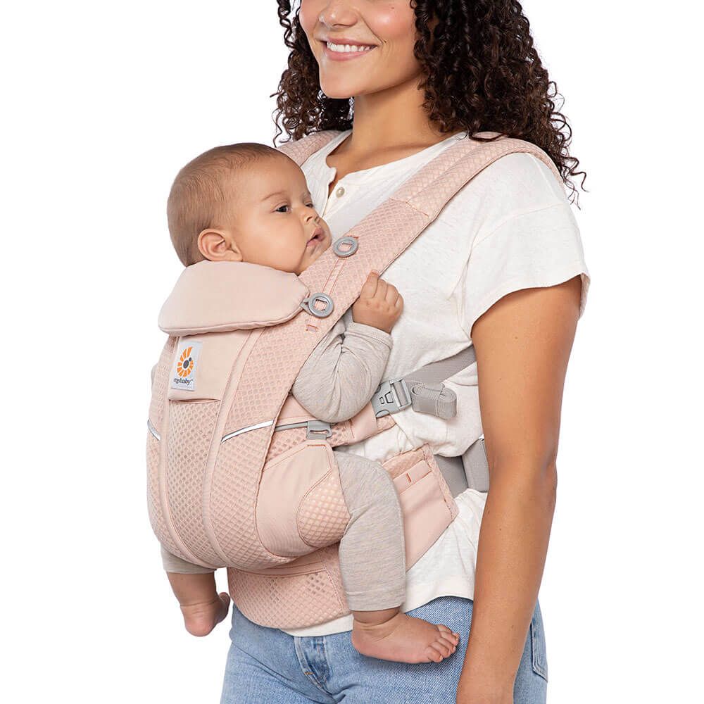 Ergobaby Omni Breeze Carrier + Evolve Bouncer Bundle